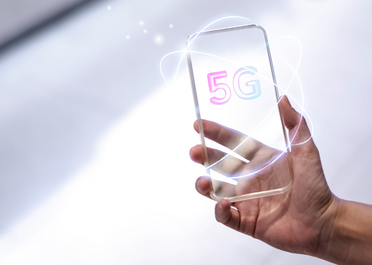 Understanding 5G: What Is It and How Does it Compare to 4G? - The IT